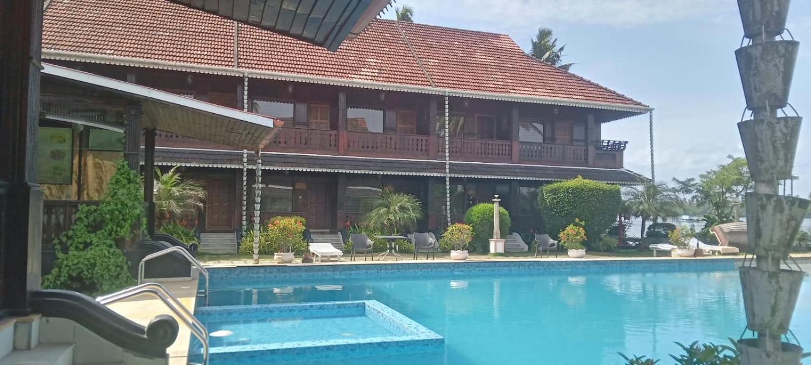 Sea Lagoon Health Resort Kochi Esterno foto